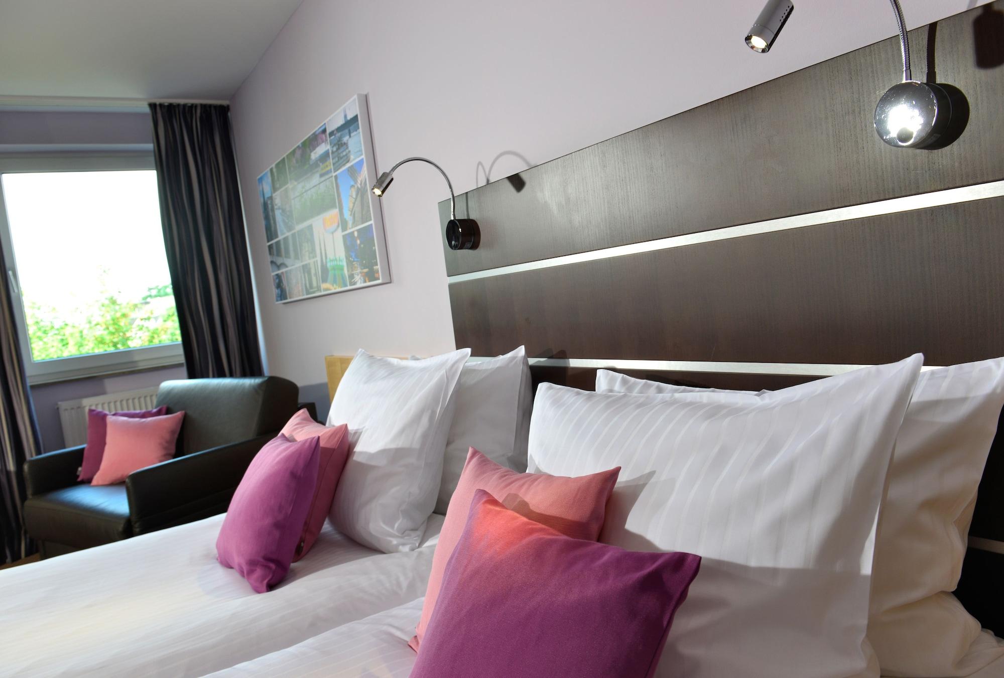 Hotel Uhu Garni Cologne Exterior photo
